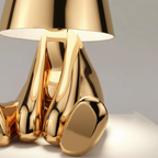 Tafellamp met metalen afwerking