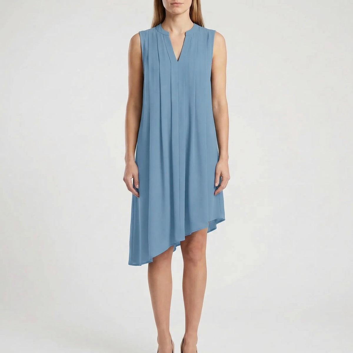 Mouwloze zomerjurk met V-hals – Elin