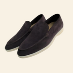 En comfortabele suède loafers