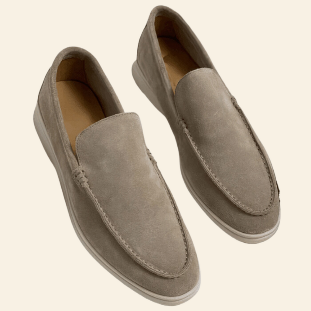 En comfortabele suède loafers