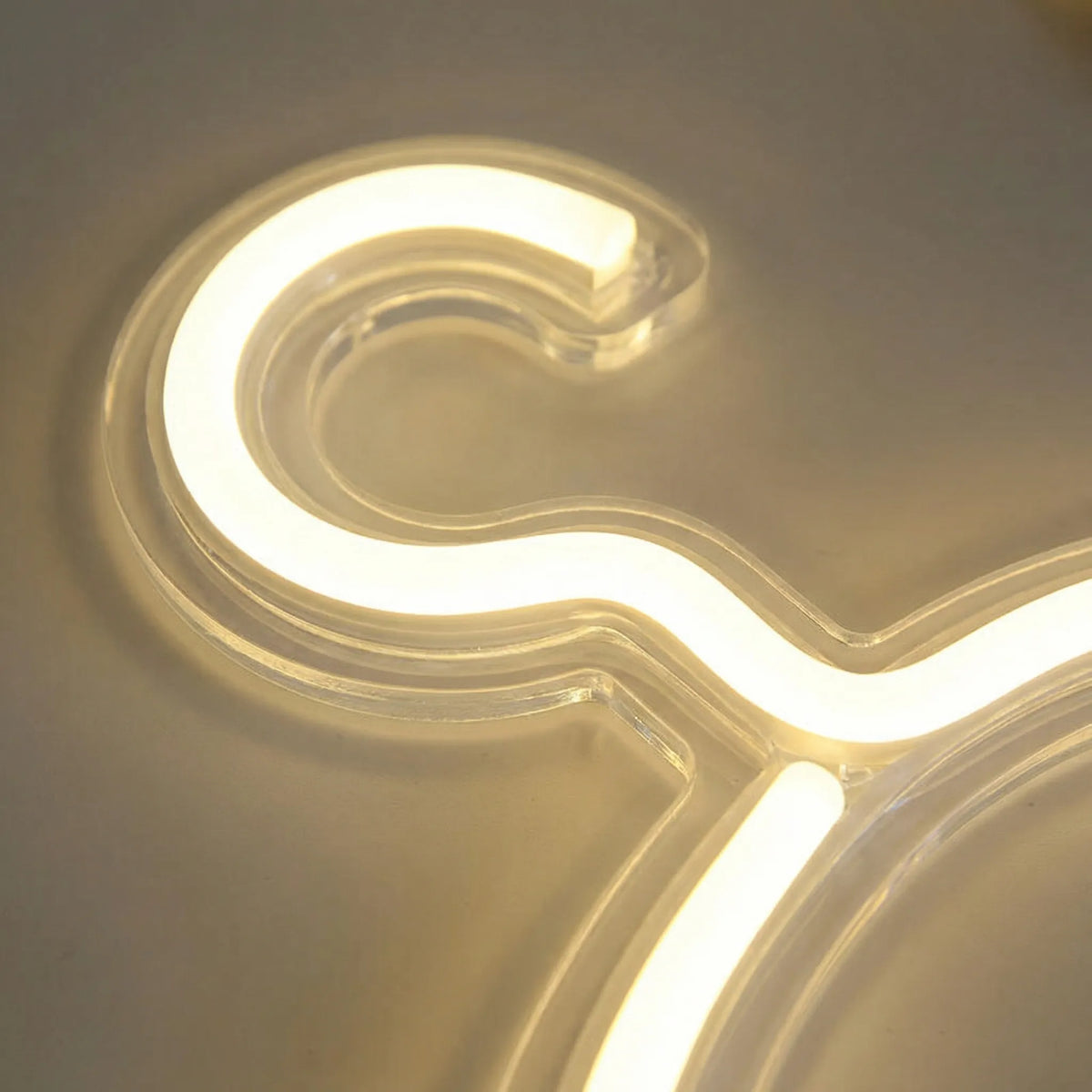 Hanglamp in neonstijl