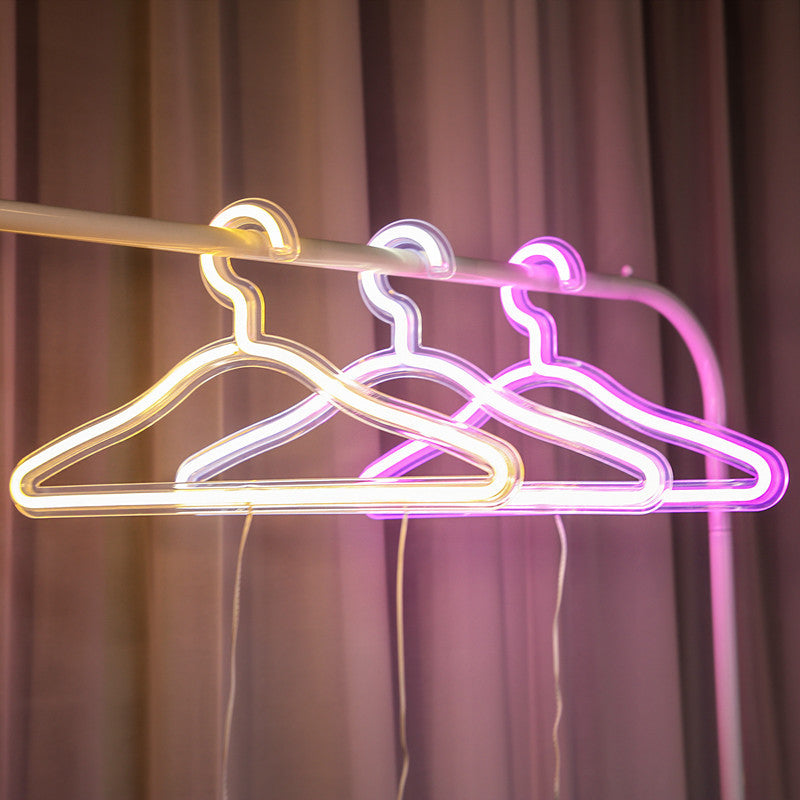 Hanglamp in neonstijl