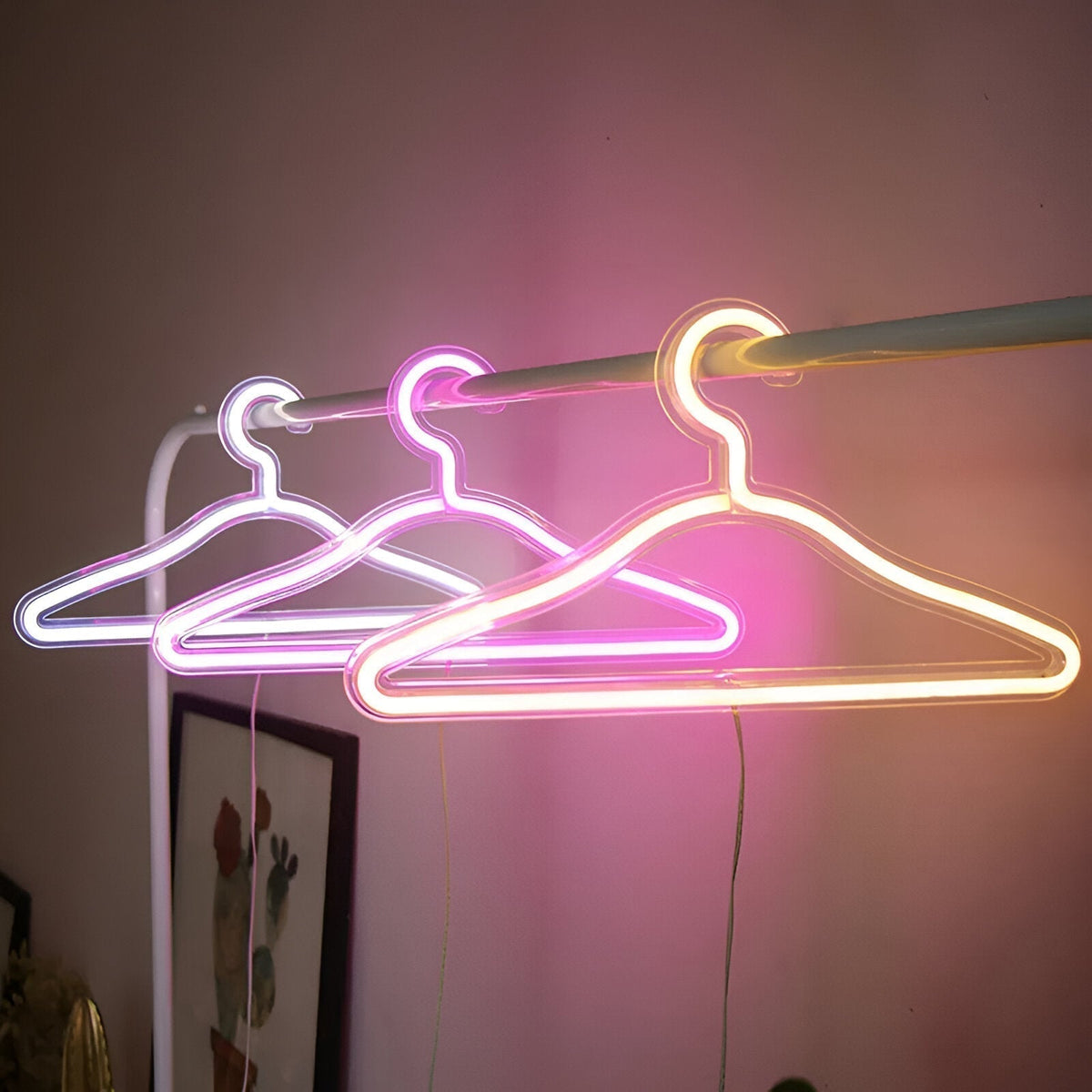 Hanglamp in neonstijl