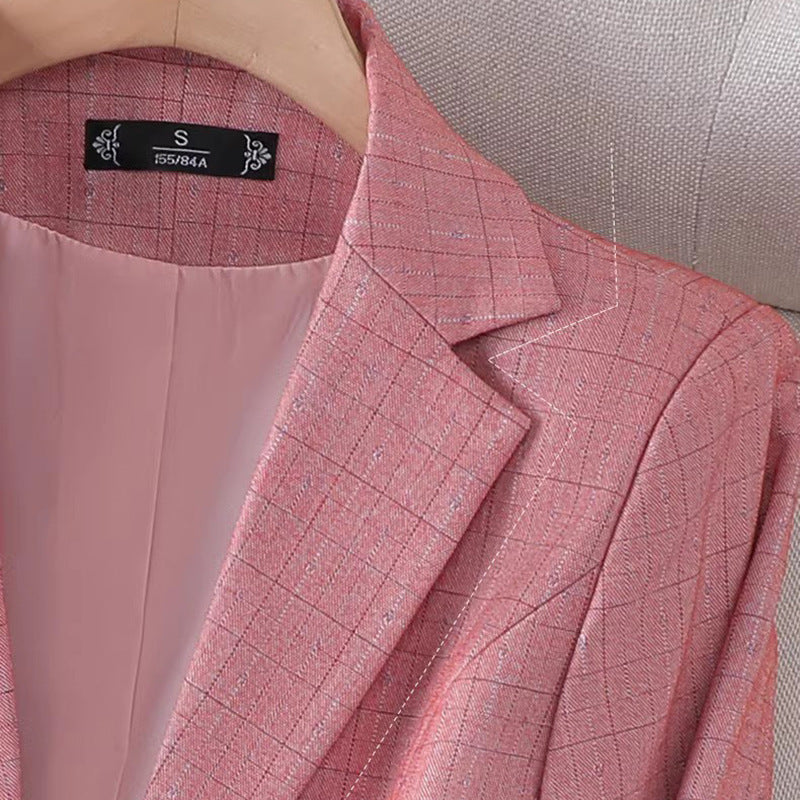 Annika | Getailleerde damesblazer met rasterpatroon
