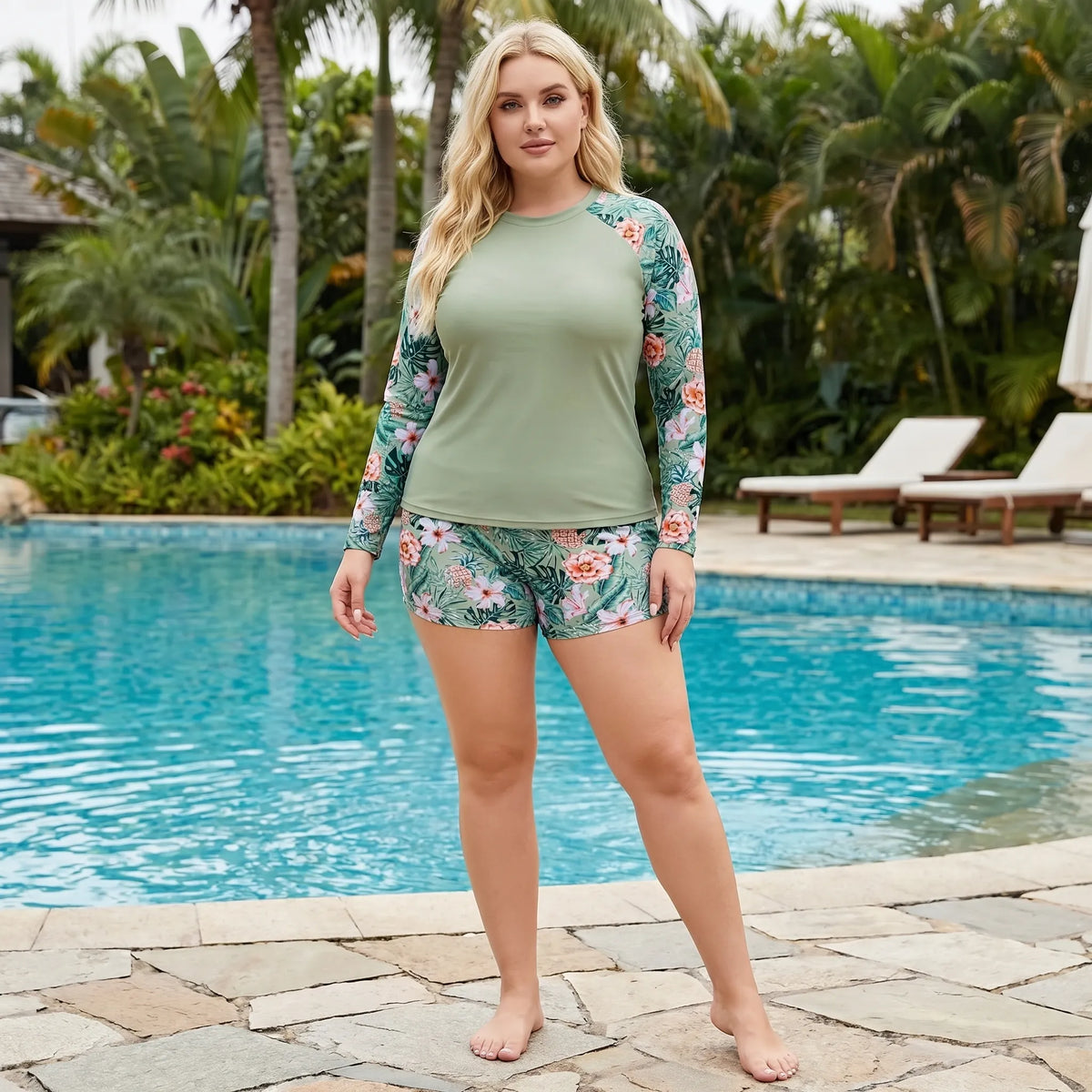 Tweedelige badkleding met shorts in grote maten