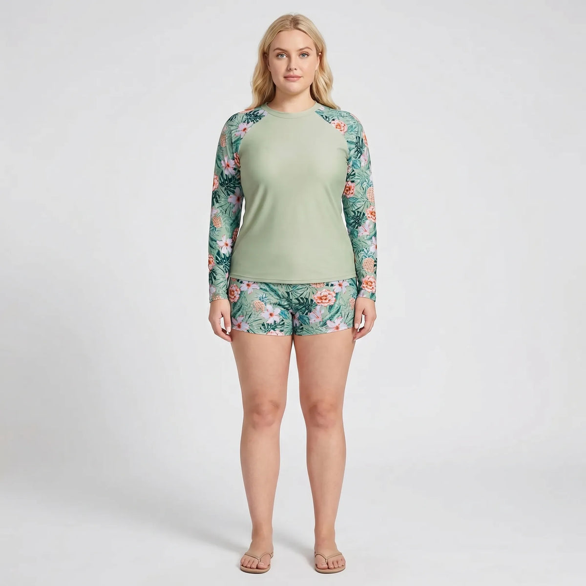 Tweedelige badkleding met shorts in grote maten