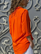 Losse damesblouse met knoopsluiting