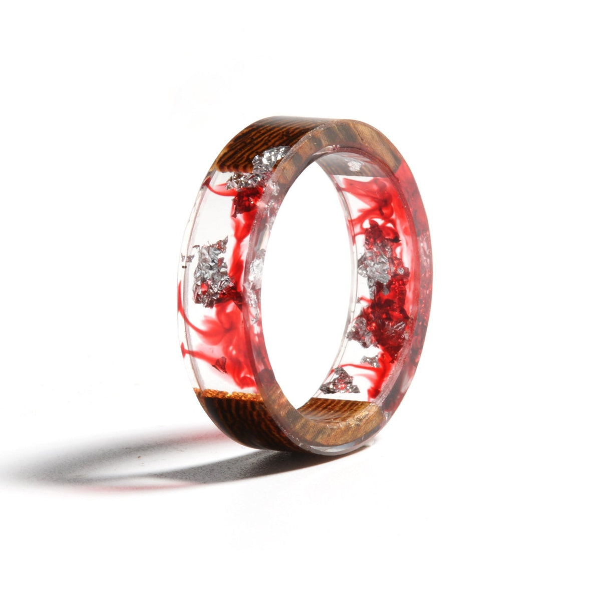 Ring van hout en hars