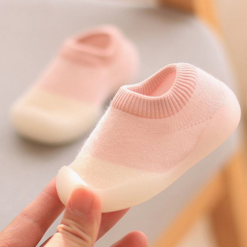 Zachte gebreide peuterschoenen - anti-slip slofjes