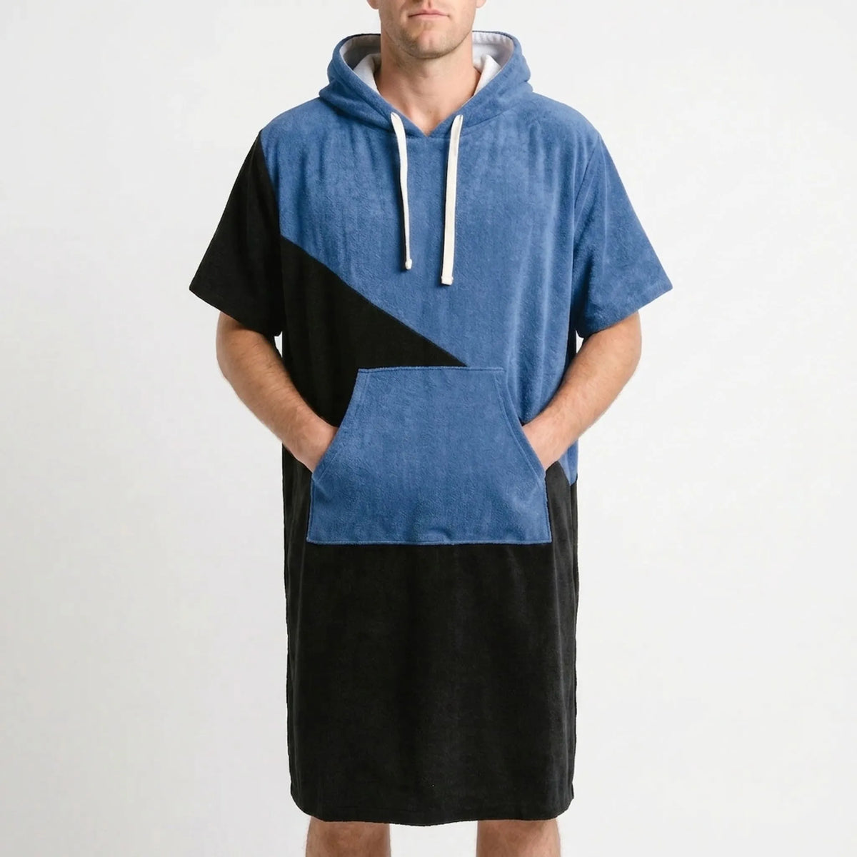 Loszittende omkleedponcho met capuchon