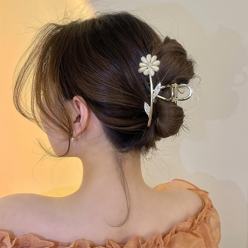 Haarclip met pareldecoratie