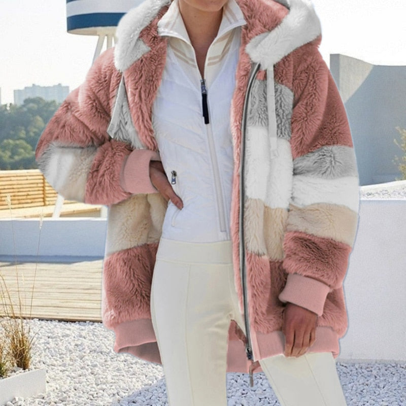 Ivanka | Oversized pluche vest met capuchon en rits