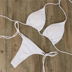 Zonnebikini met microtan technologie