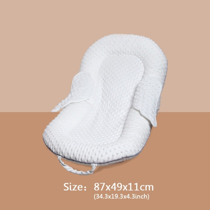 Ergonomisch babynest met rugsteun en mesh-ligvlak