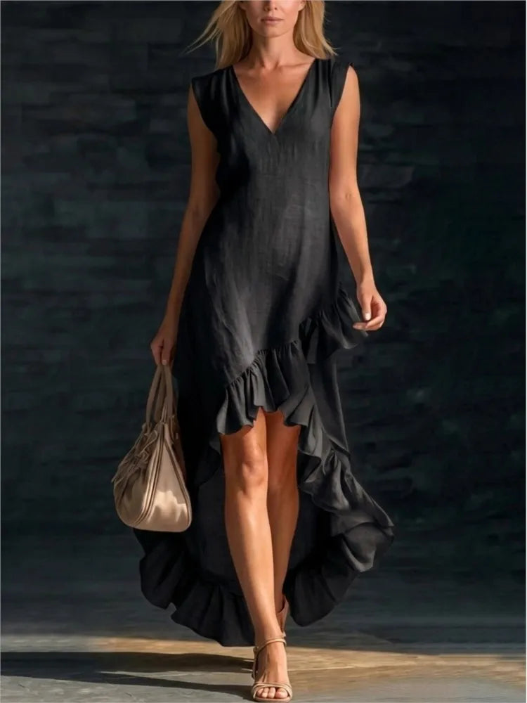 Mouwloze maxi-jurk met V-hals en asymmetrische ruchezoom