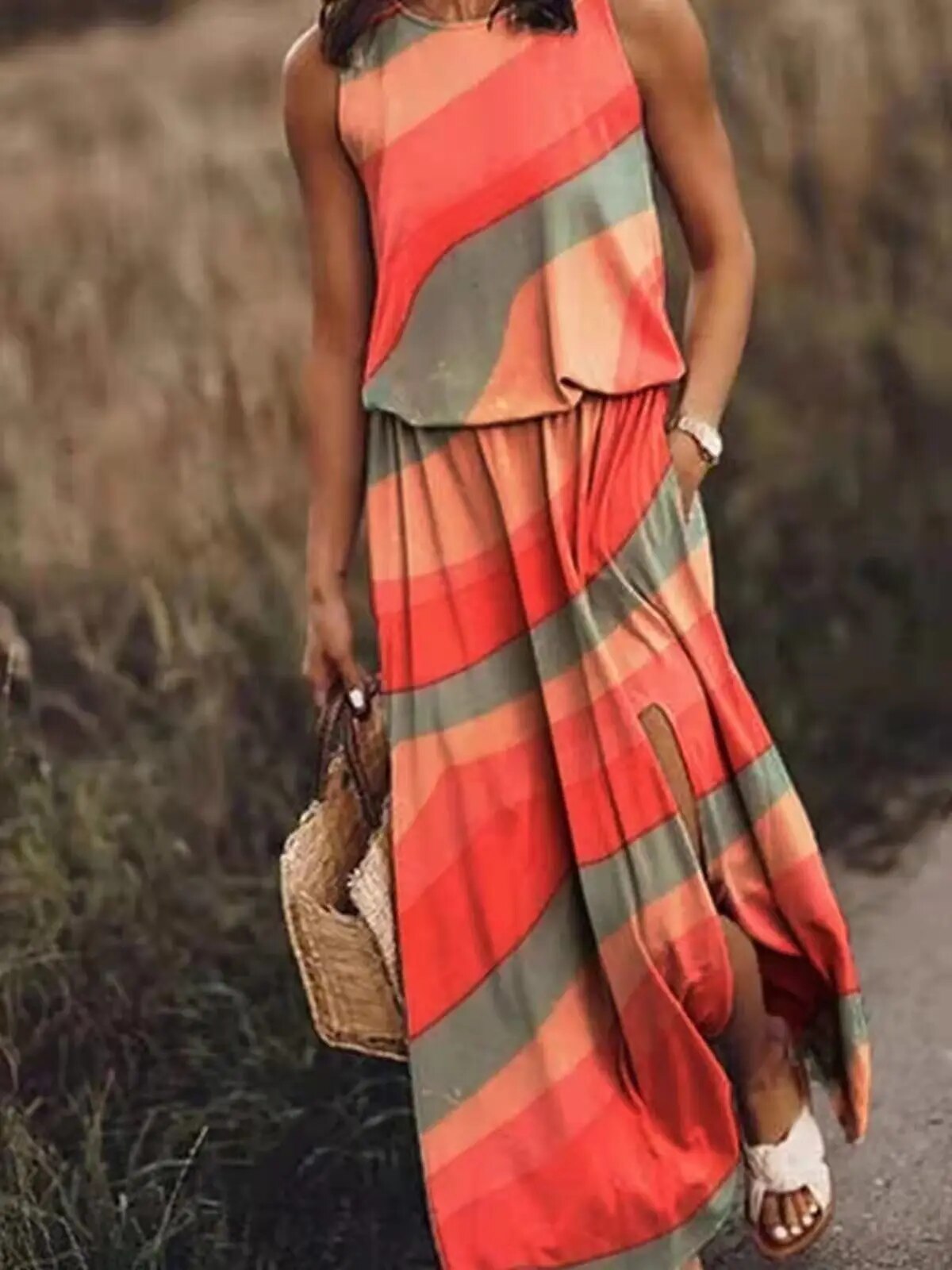 Zomerse maxi-jurk met unieke snit — afbeelding 14