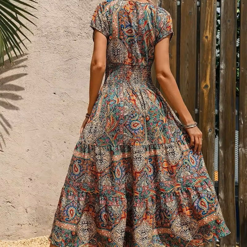 Luchtige dames maxidress met boho print & V-hals