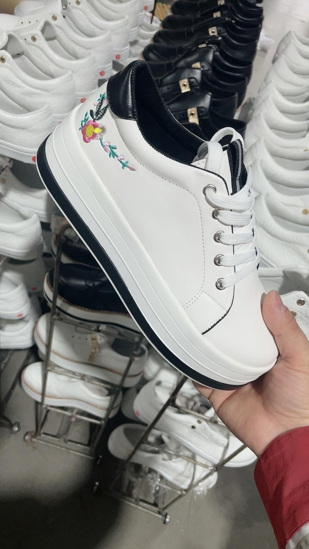 Sportschoenen met platform zool voor dames – Liva