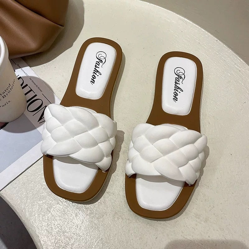 Sandalen met gevlochten banden