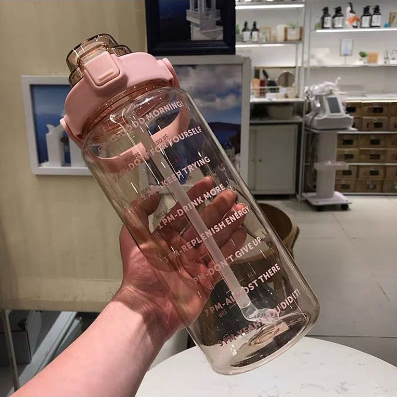 2L motiverende waterfles met tijdmarkeringen