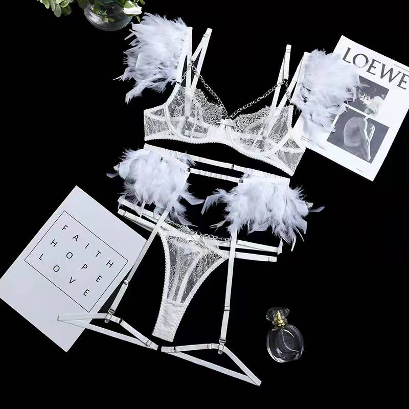 Mirella 3-delige lingerieset