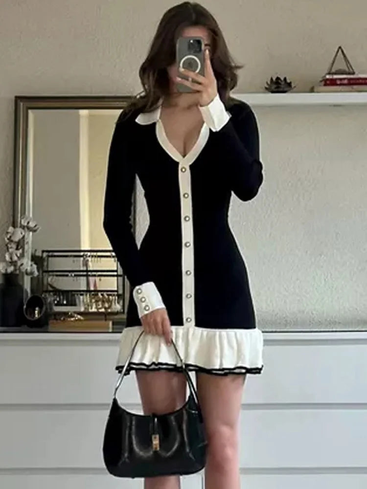 Gebreide mini jurk met rugdecolleté en bandage ontwerp