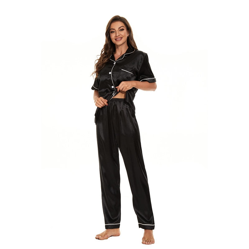 Satijnen pyjama voor dames – Noor