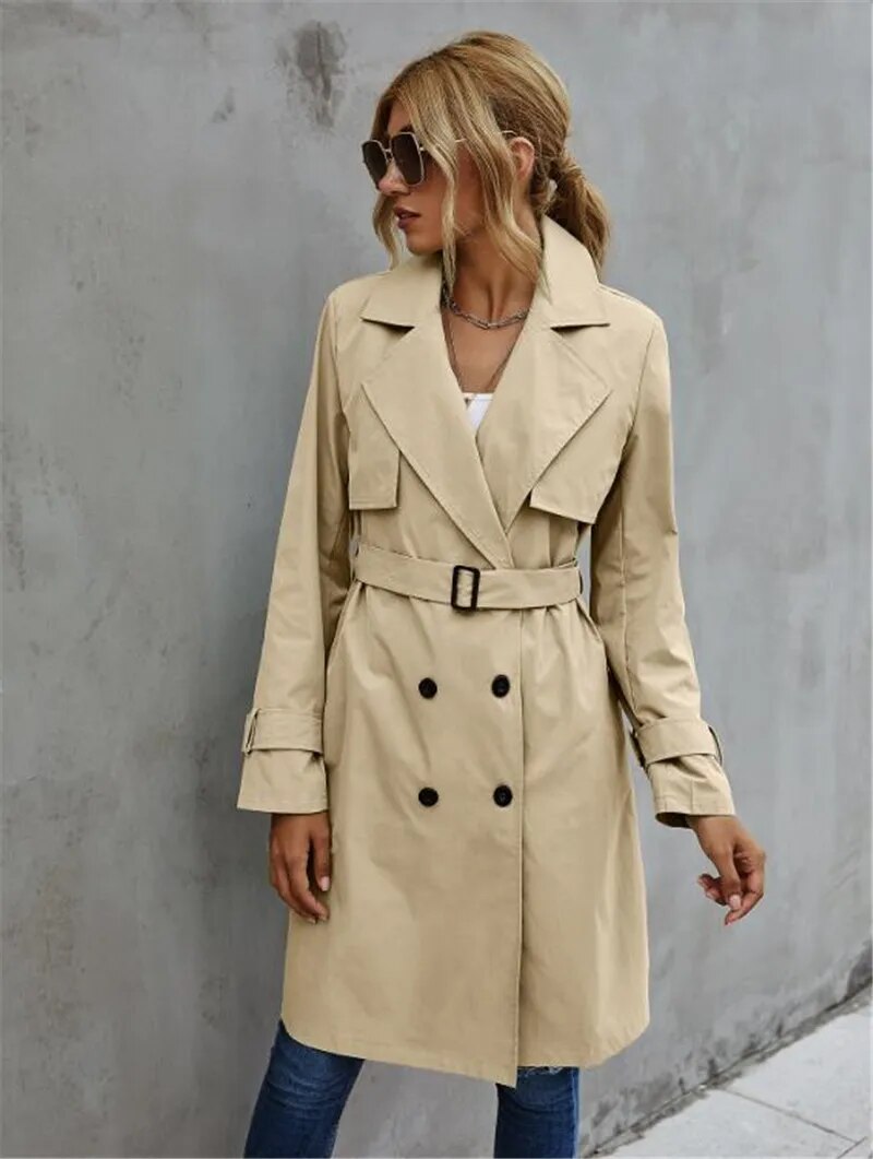 Trenchcoat Kelly