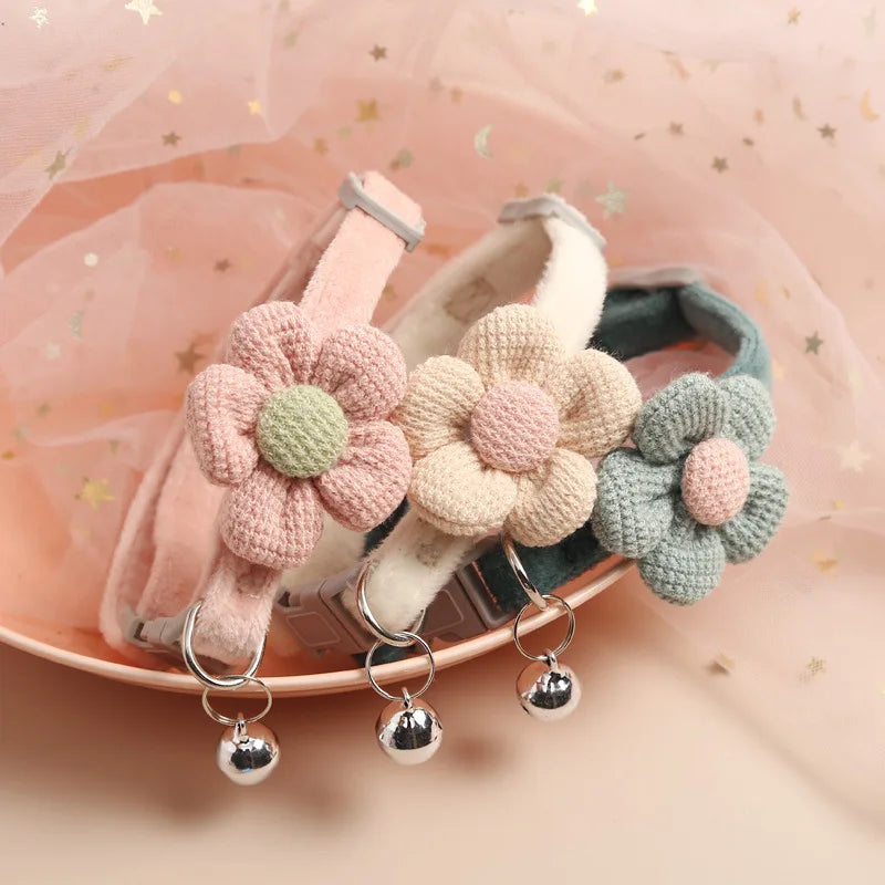 Verstelbare kattenhalsband met bloem