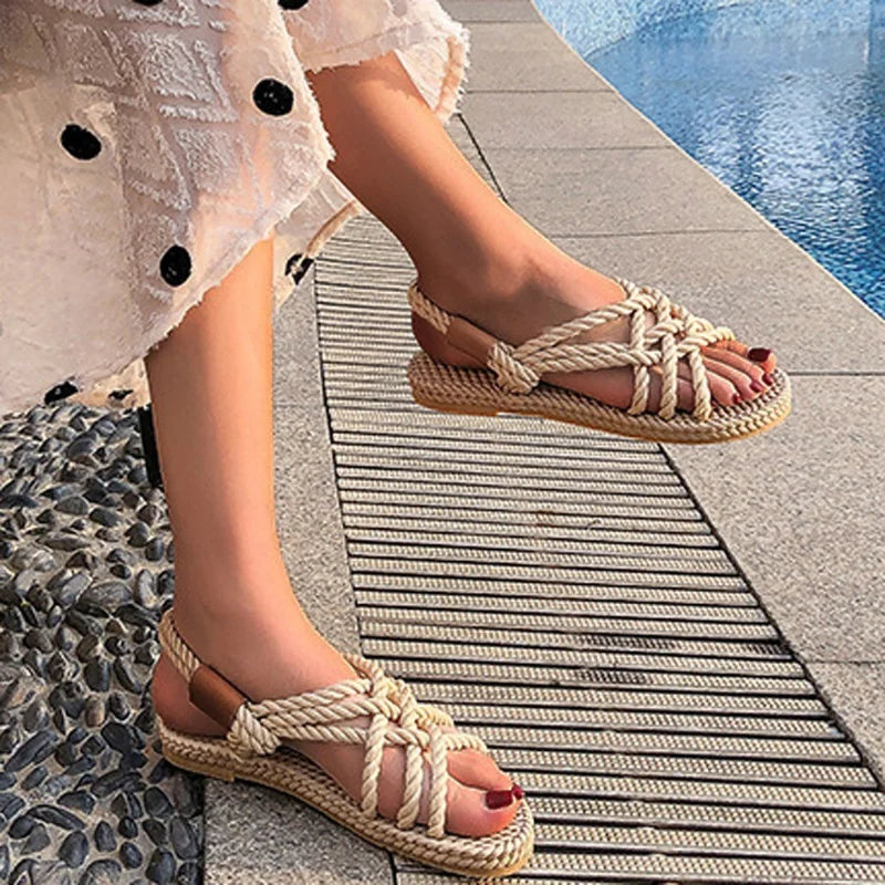 Gevlochten gladiatorsandalen