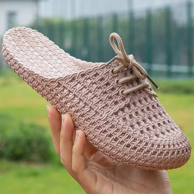 Ademende dames outdoor loafers met open tenen