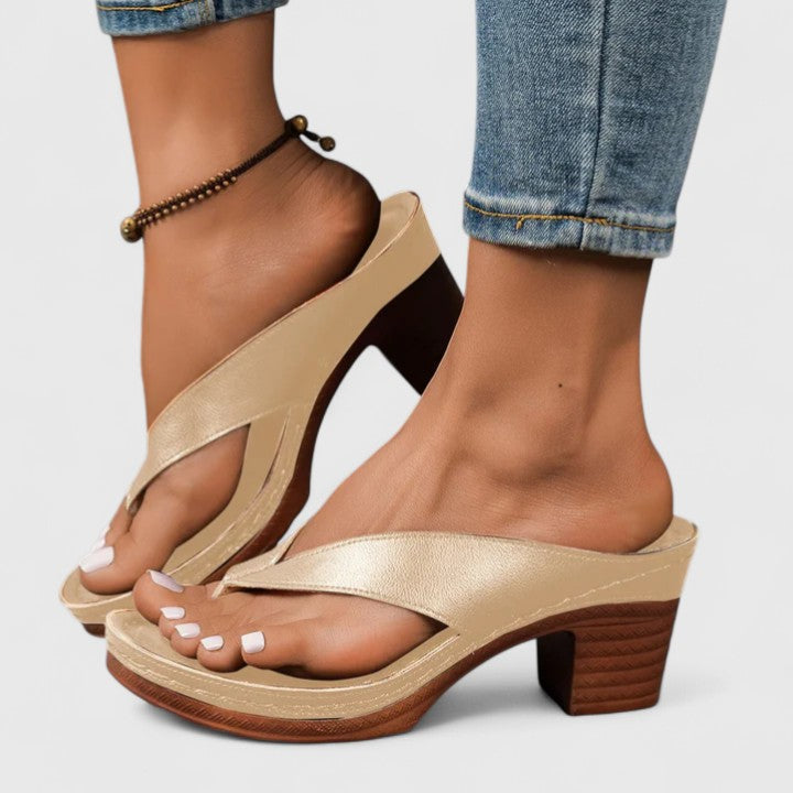 Schoenen met hak en schokdempende antislipzool