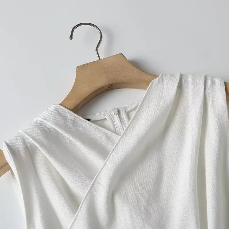 Witte luchtige & stijlvolle mouwloze linnen damesblouse