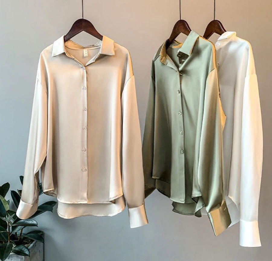 Doetje | Zijden damesblouse met extra lange mouwen