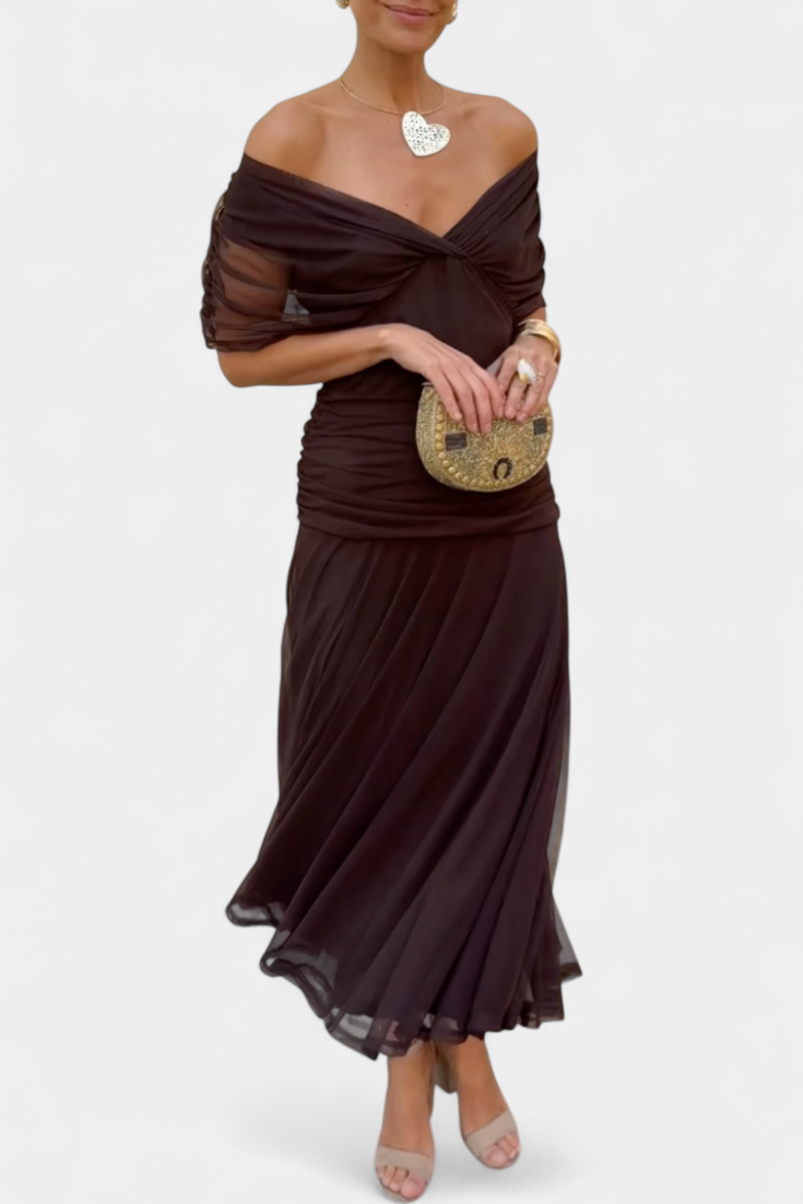 Femme | Offshoulderjurk met plooien en bloemendetails