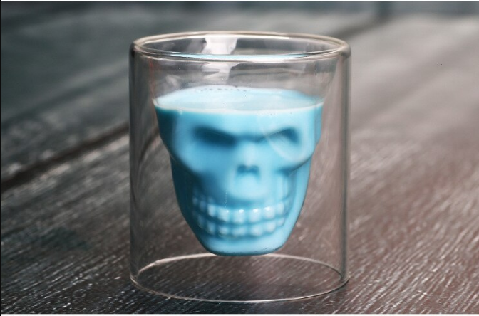 Shotglas met 3D-schedel