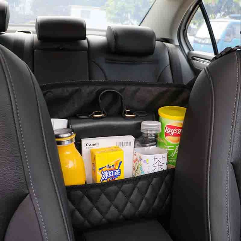 Opberghouder voor een tas in de auto