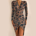 V-Hals geraffineerde bodycon jurk – nieuwjaarsfeestjurk – asymmetrische mini