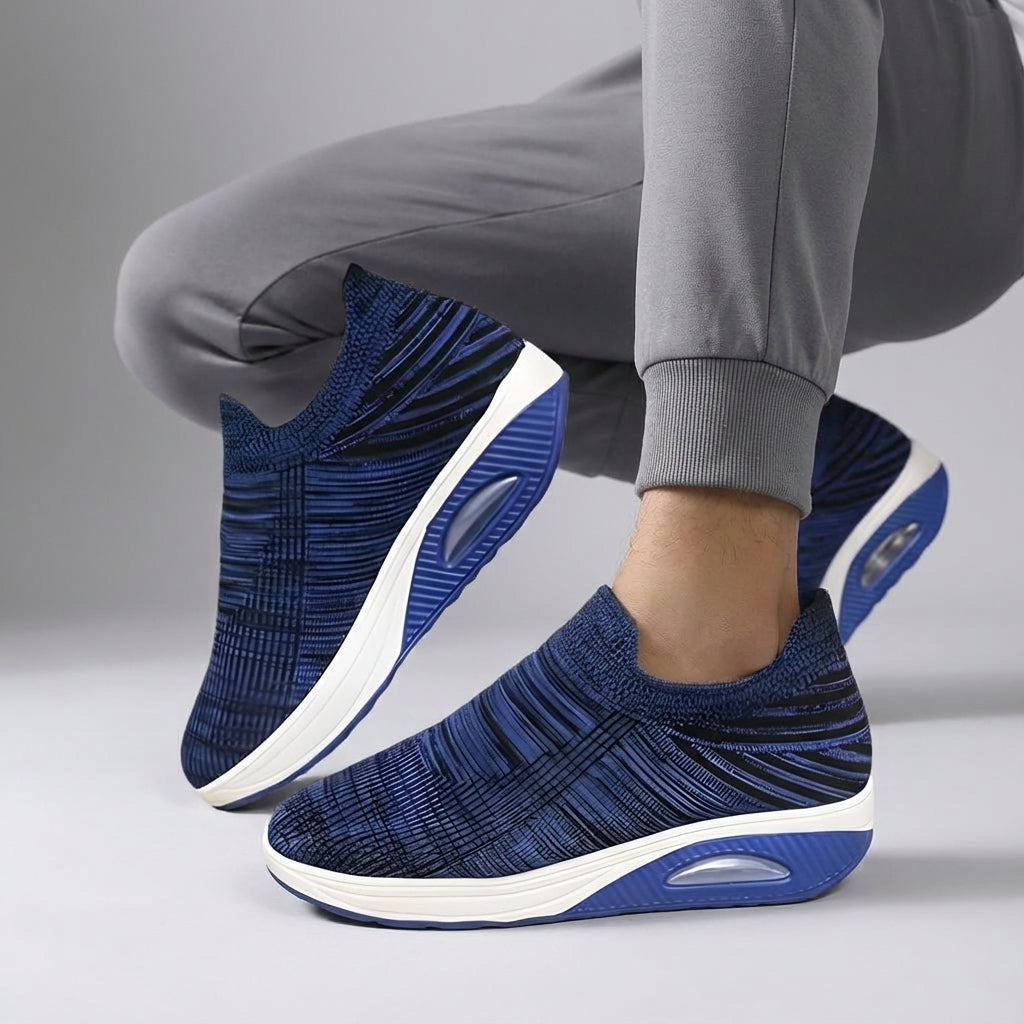 Slip on sneaker met wedgezool