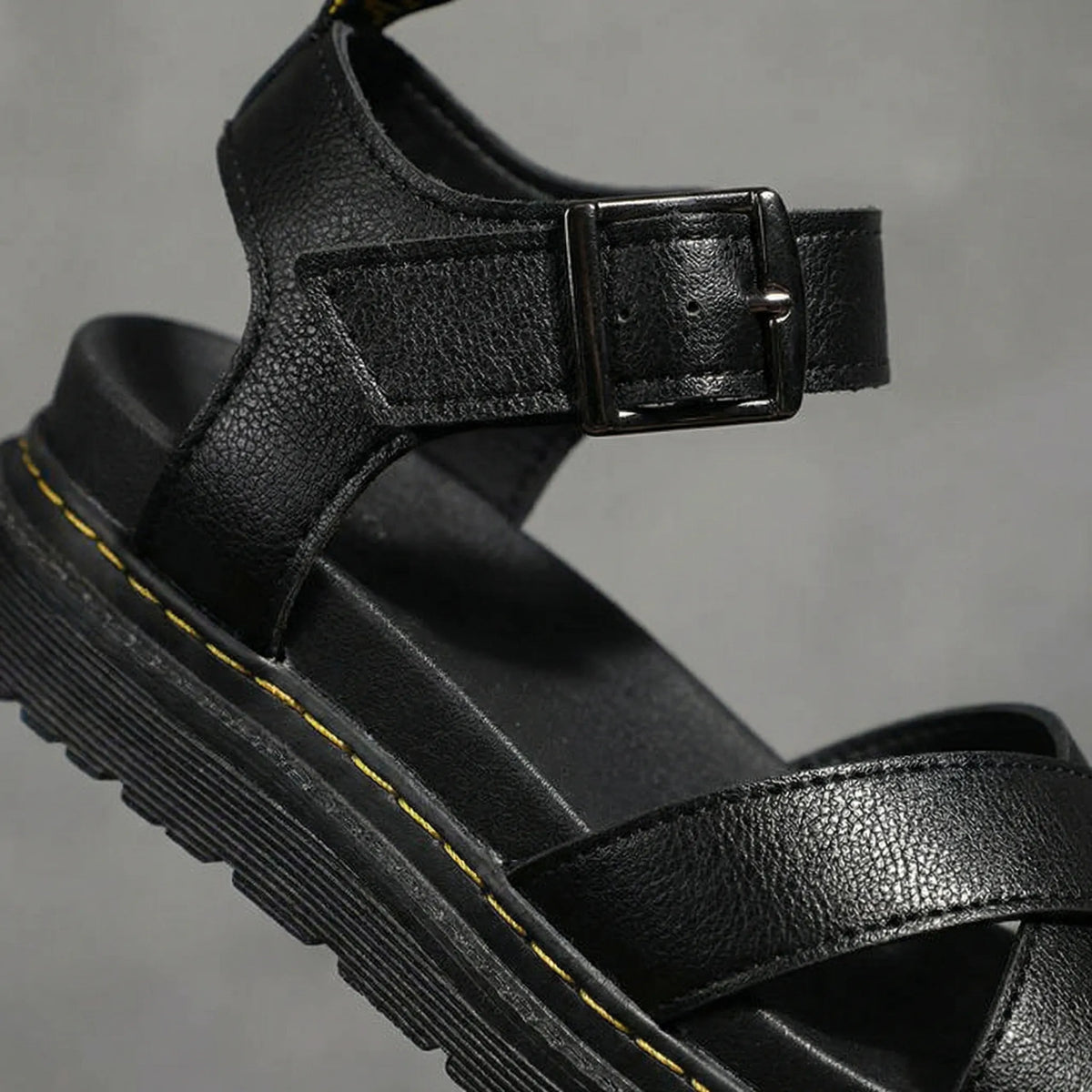 Sportieve sandalen met plateauzool – Liva