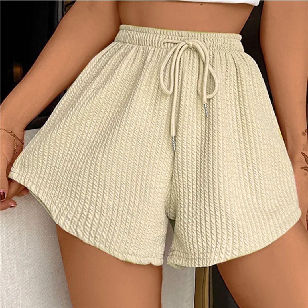 Kaia short