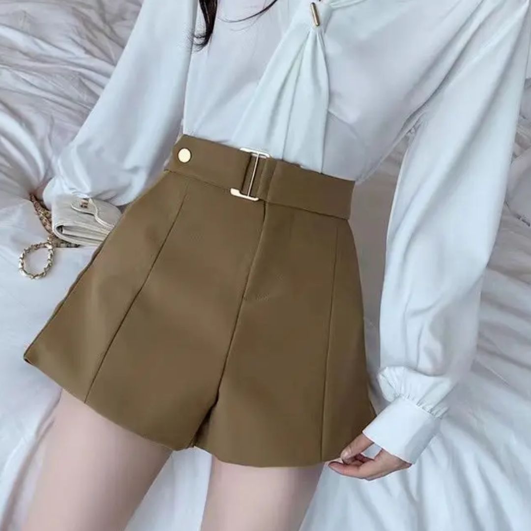Naomi short