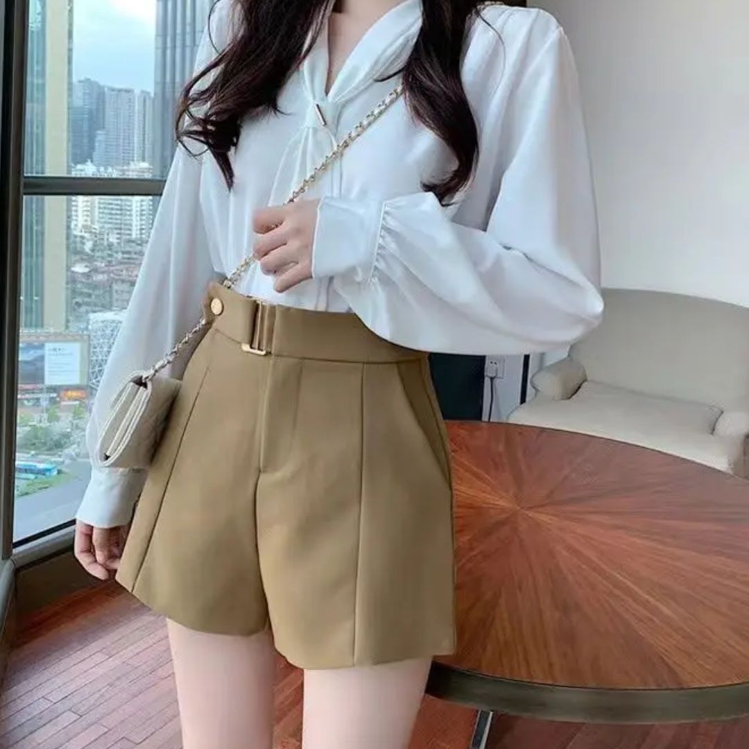 Naomi short