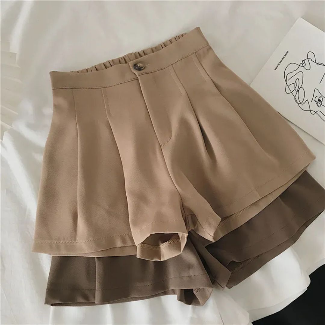 Lara short