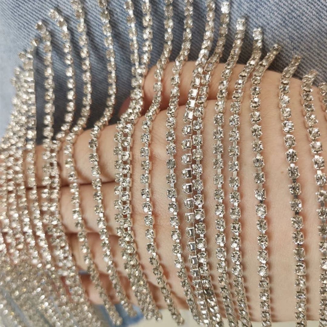 Pinky diamond short