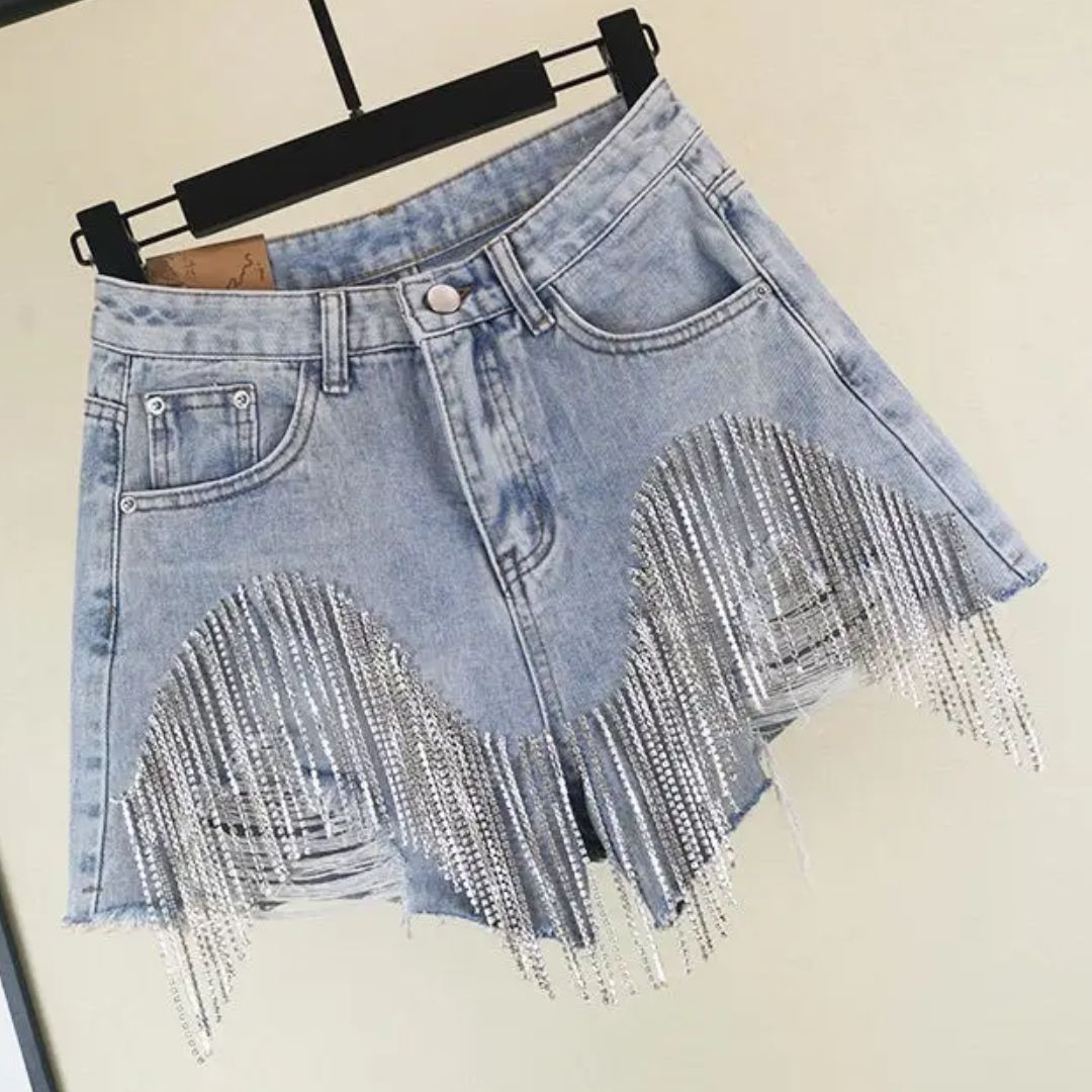 Pinky diamond short