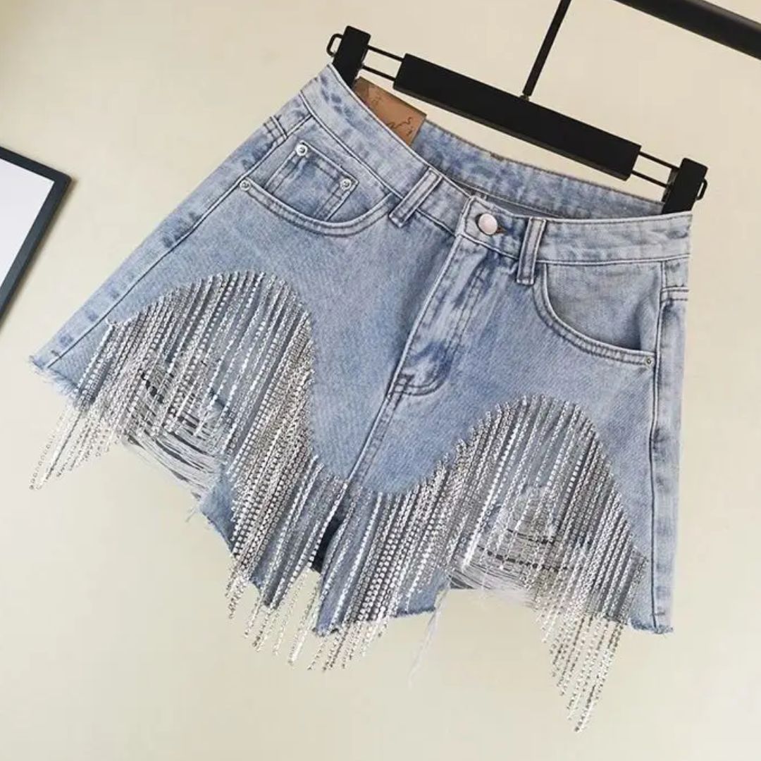 Pinky diamond short