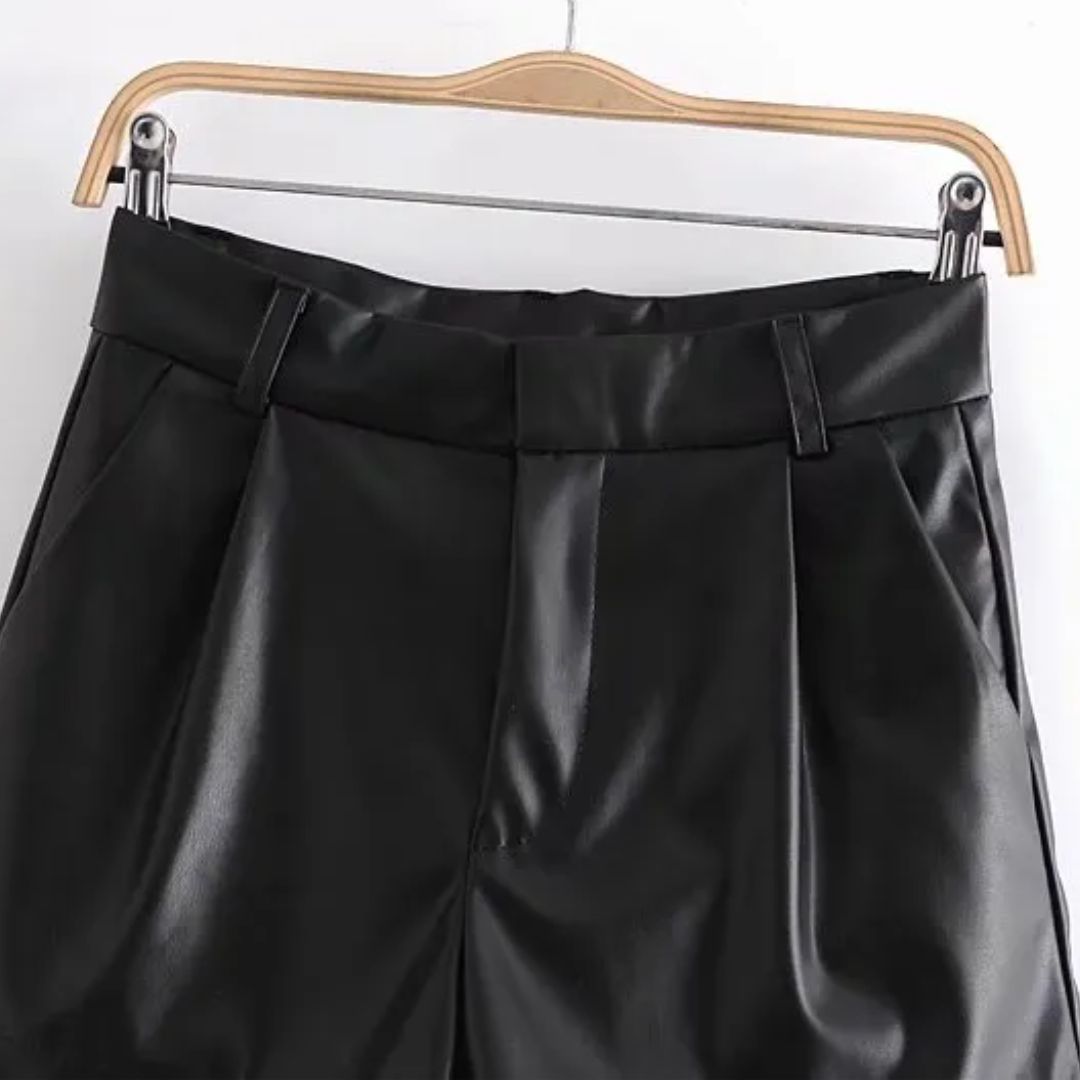 Angel leren short