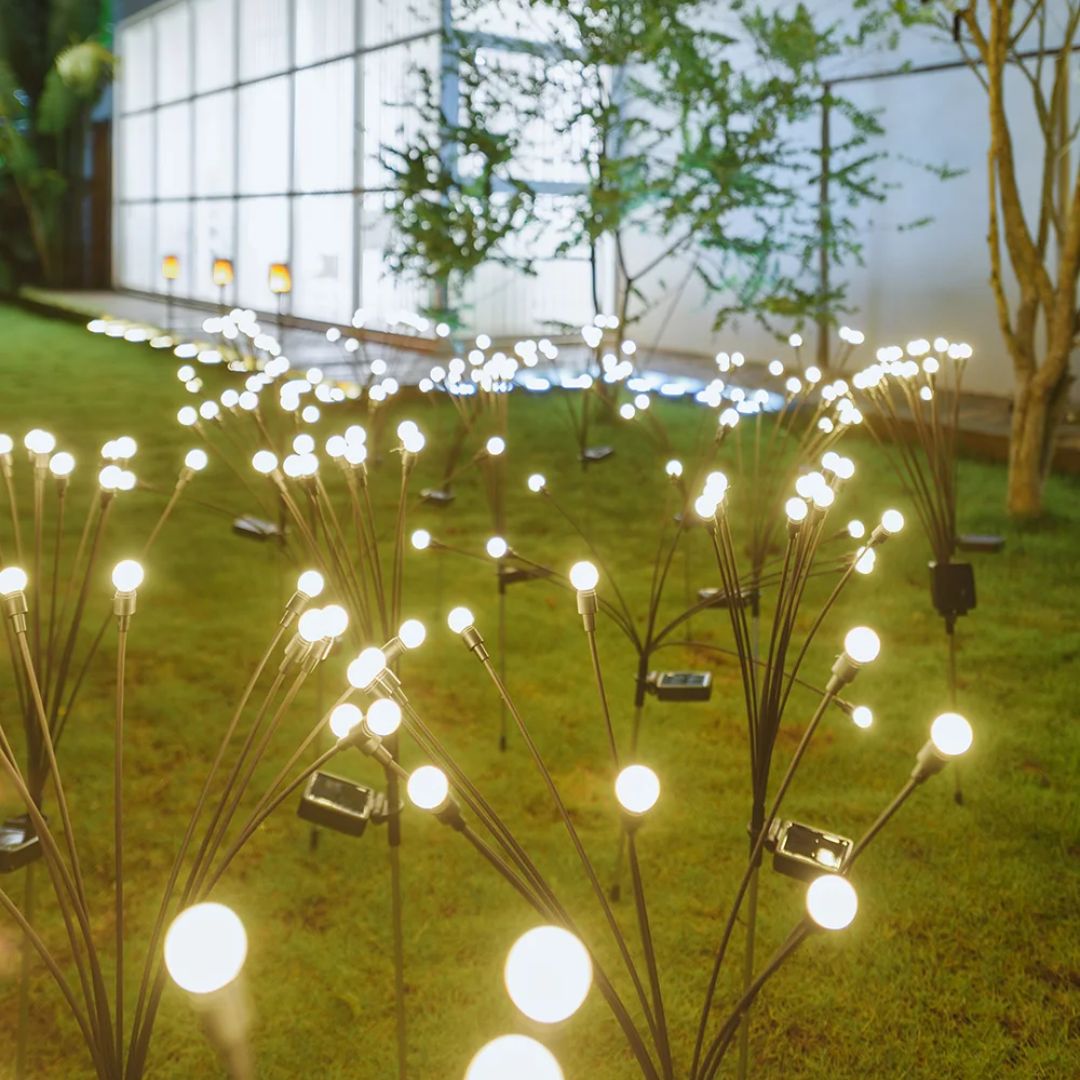LED-tuinlamp op zonne-energie met vuurwerkeffect