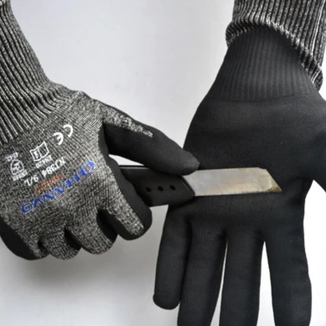 Snijbestendige werkhandschoen van HPPE en glasvezel met nitrilpalm